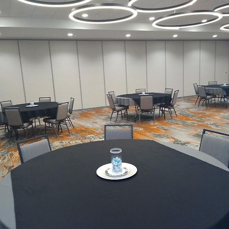 Holiday Inn - Kansas City - Northeast By Ihg Eksteriør bilde