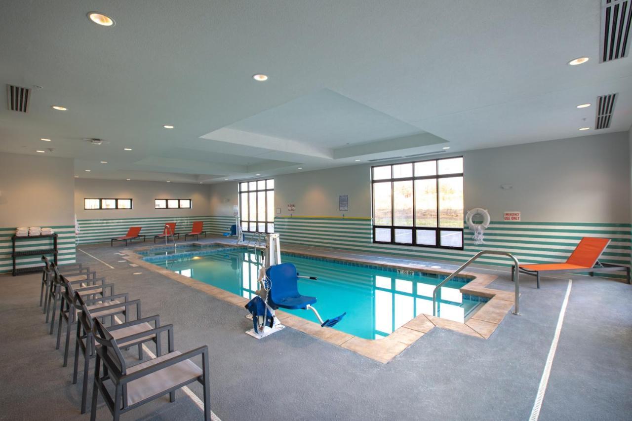 Holiday Inn - Kansas City - Northeast By Ihg Eksteriør bilde