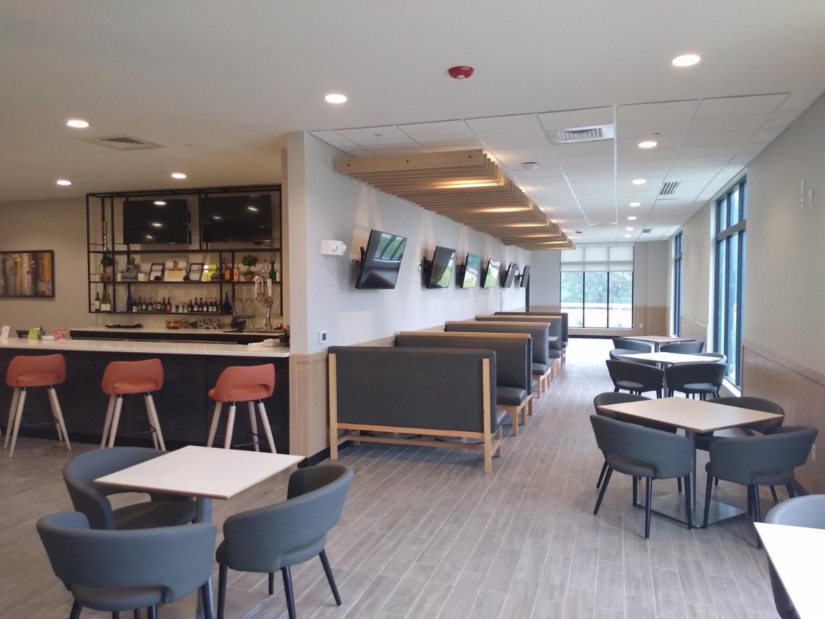 Holiday Inn - Kansas City - Northeast By Ihg Eksteriør bilde